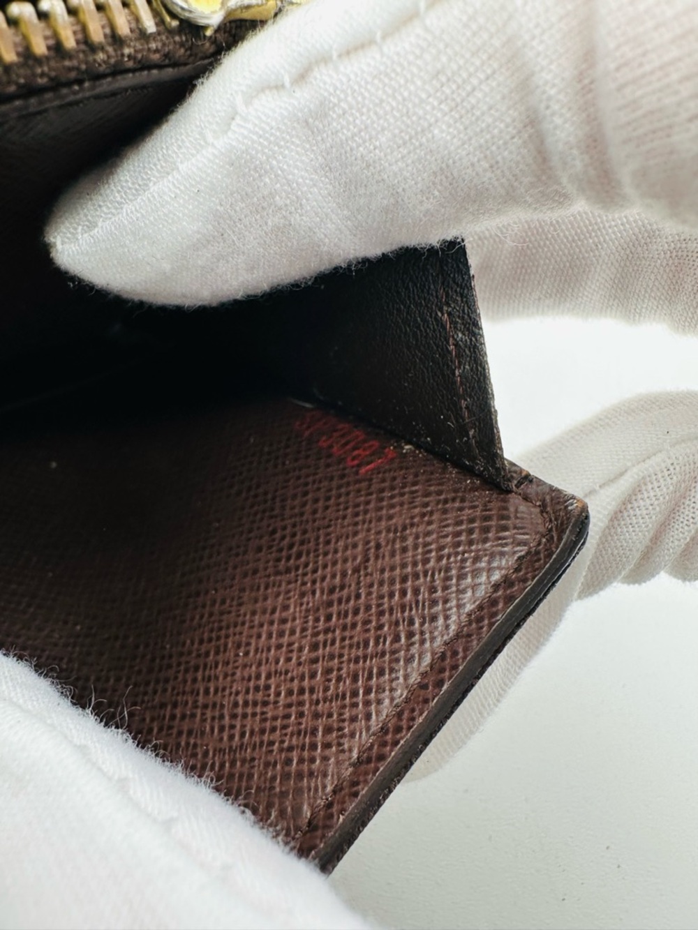 Louis Vuitton Damier Tri fold Wallet - Picture 13 of 14